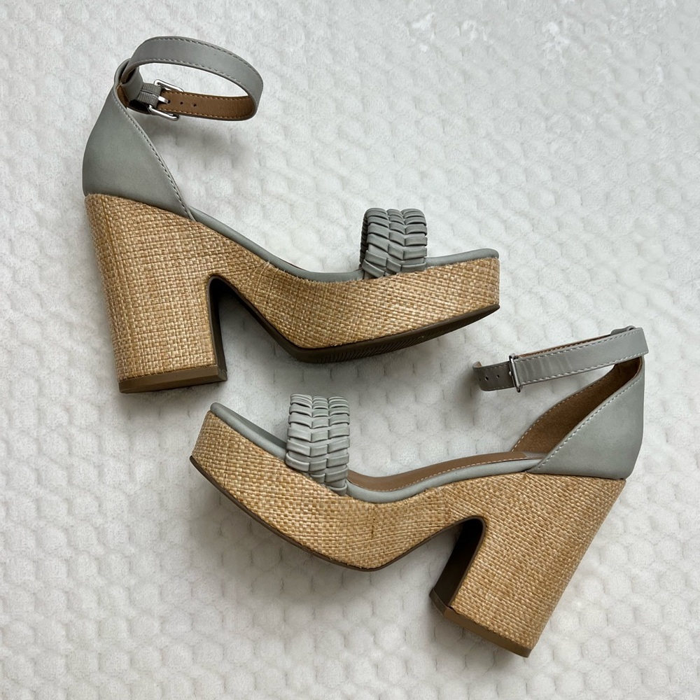 Dolce Vita Women’s Coda Heeled Sandal, Gray Size 7